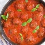 Succulent, tender and bursting with Italian flavors, these 10-ingredient vegan meatballs are the ultimate vegan, healthy and budget-friendly meal.