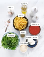Creamy Spinach Tomato Pasta - The clever meal