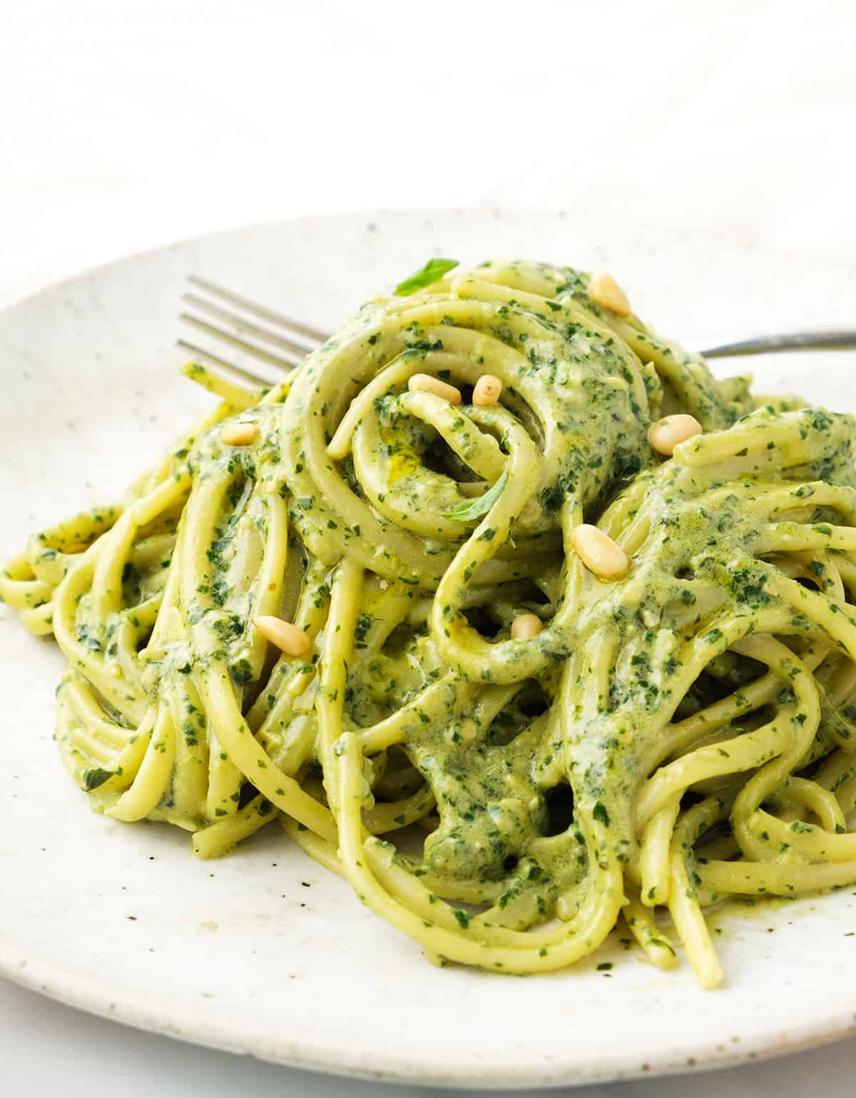 What pasta is best deals with pesto