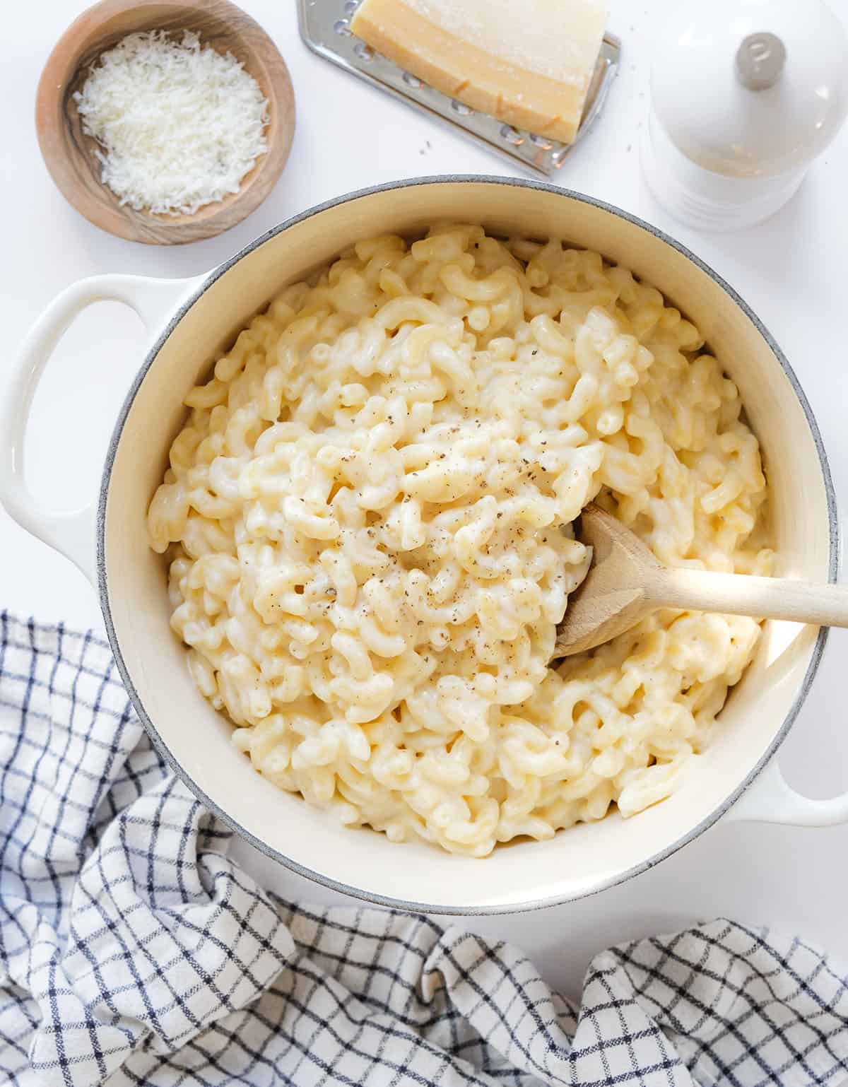 Top view of a white Dutch oven full of one-pot mac and cheese.