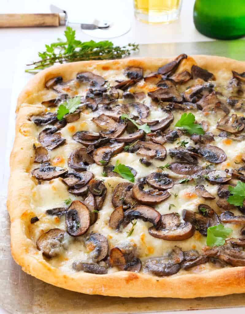 Mushroom Pizza - The clever meal