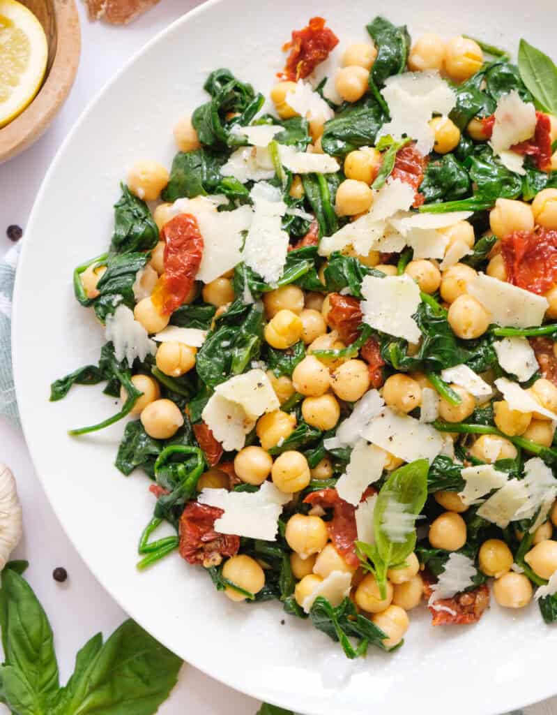 Chickpea spinach salad